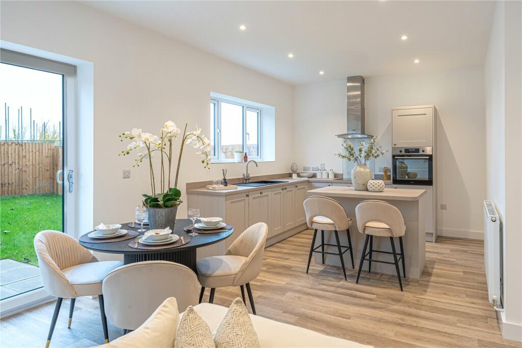 Additional property image - Egan Close, Dordon, Tamworth, B78