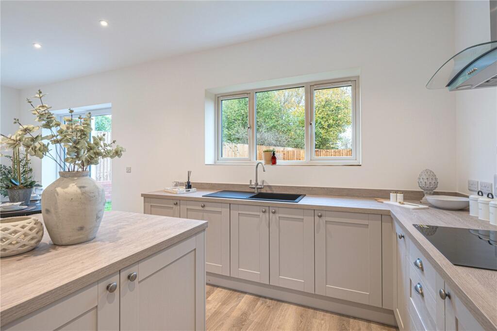 Additional property image - Egan Close, Dordon, Tamworth, B78