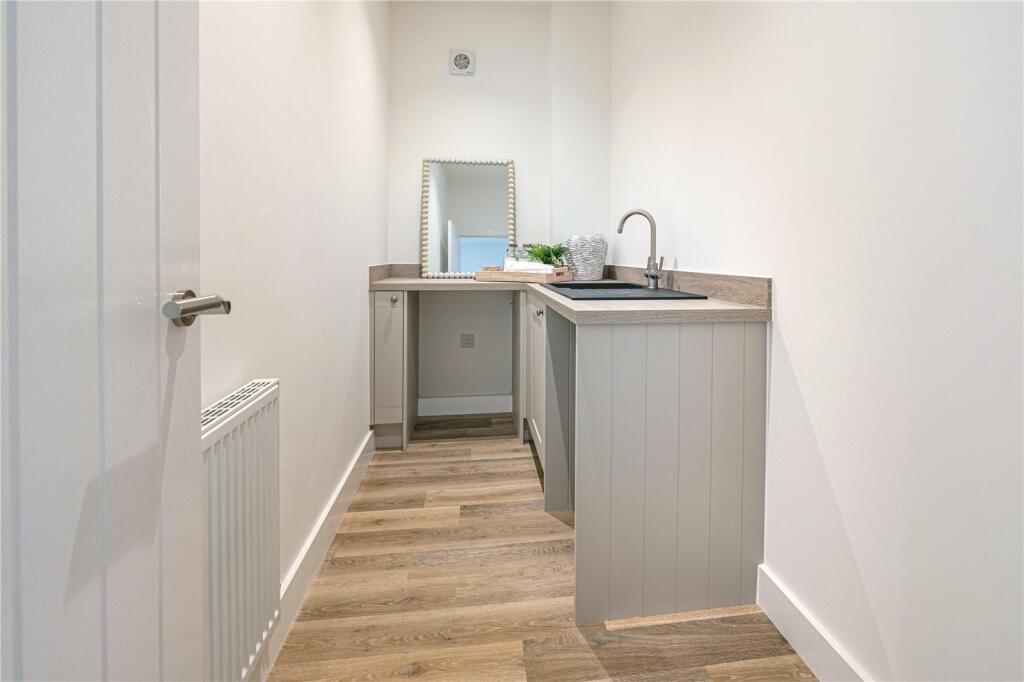 Additional property image - Egan Close, Dordon, Tamworth, B78