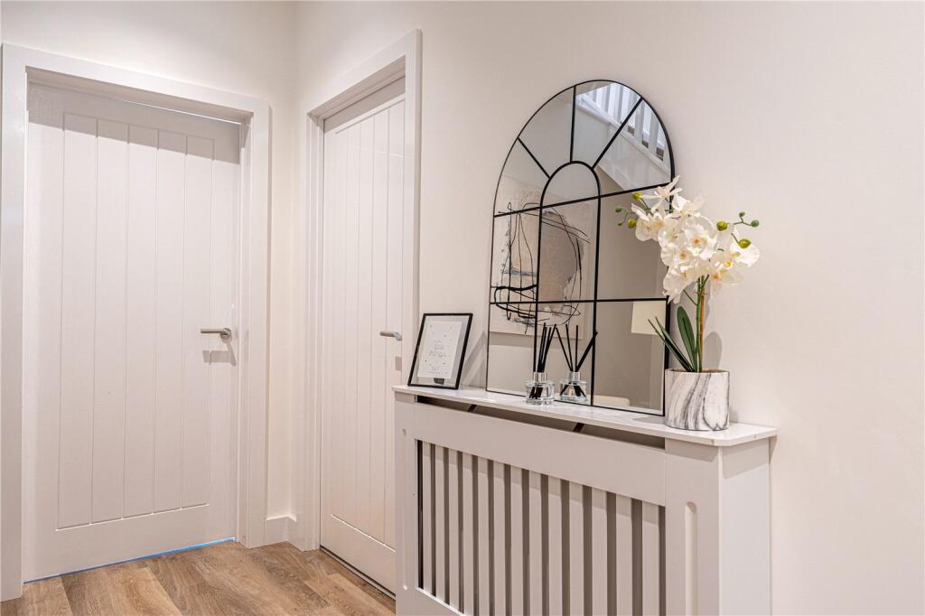 Additional property image - Egan Close, Dordon, Tamworth, B78