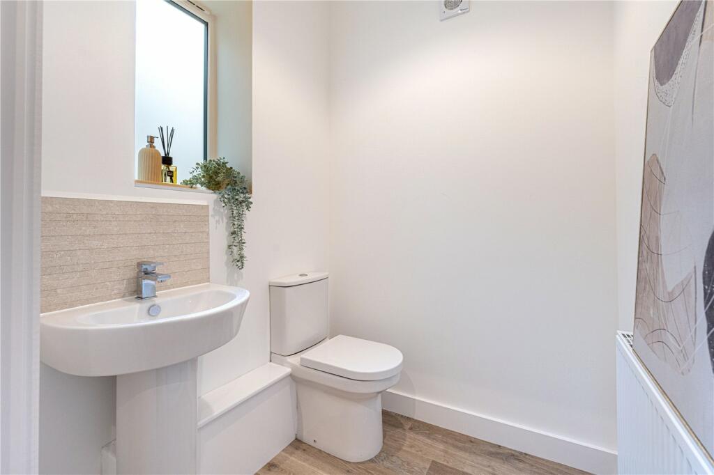 Additional property image - Egan Close, Dordon, Tamworth, B78