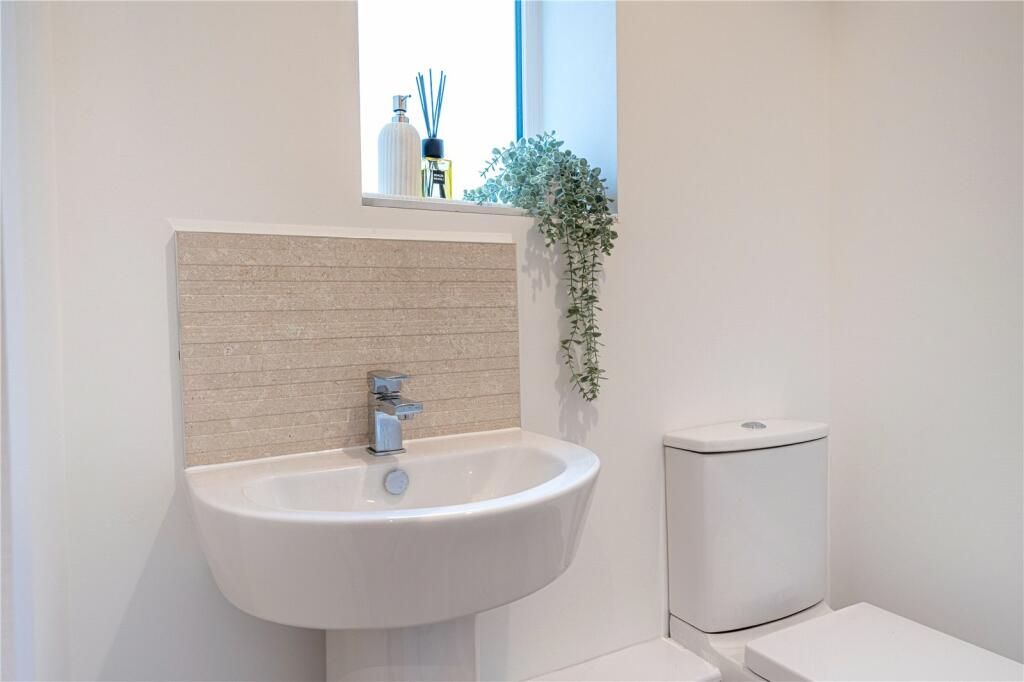 Additional property image - Egan Close, Dordon, Tamworth, B78