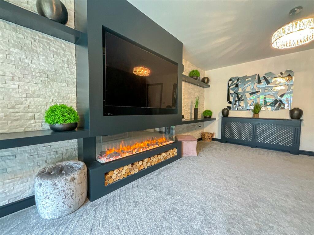 Additional property image - Comberford Road, Tamworth, Staffordshire, B79