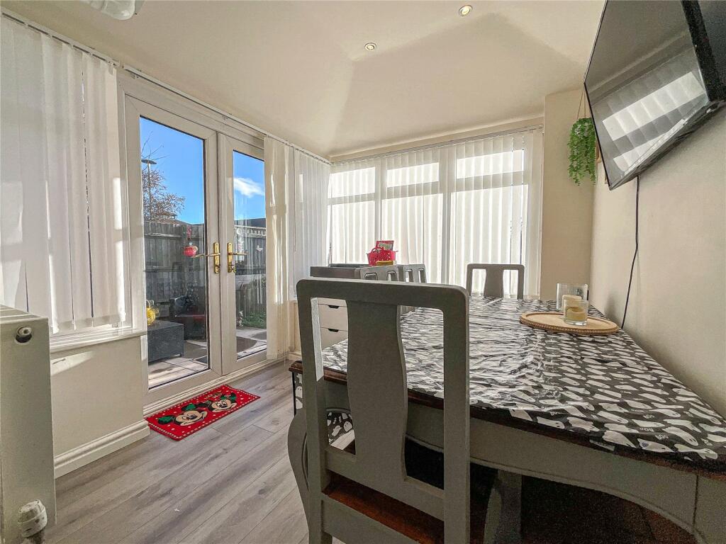 Additional property image - Lowes Drive, Tamworth, Staffordshire, B77