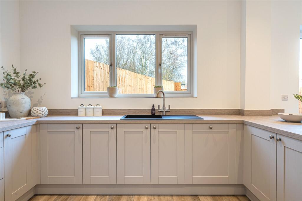Additional property image - EGAN CLOSE, Dordon, Tamworth, Warwickshire, B78