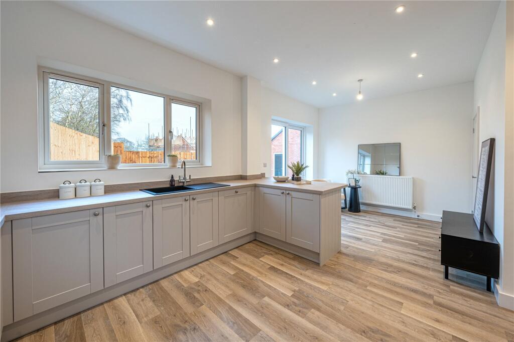 Additional property image - EGAN CLOSE, Dordon, Tamworth, Warwickshire, B78