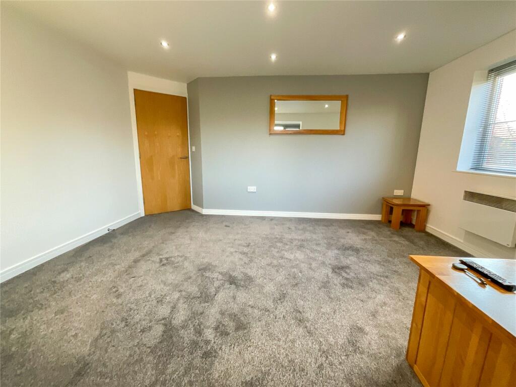 Additional property image - Bonehill Road, Tamworth, Staffordshire, B78