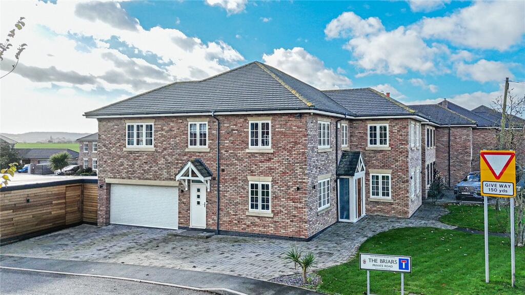 Additional property image - Orton Road, Warton, Tamworth, Warwickshire, B79