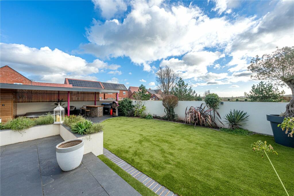 Additional property image - Orton Road, Warton, Tamworth, Warwickshire, B79