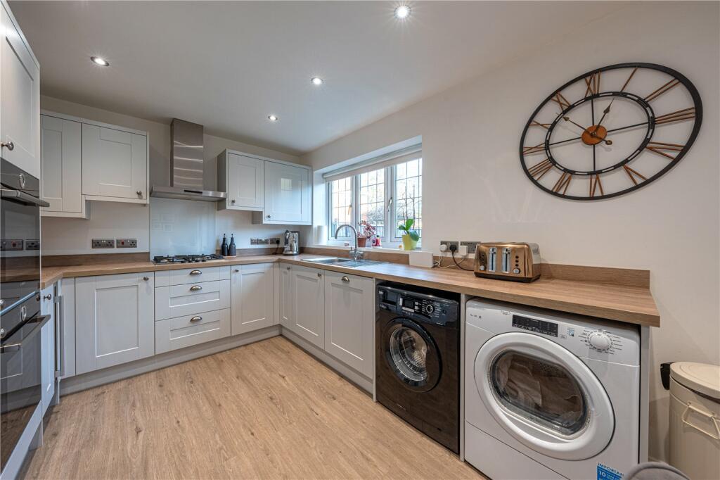 Additional property image - Huntingdon Close, Tamworth, Staffordshire, B78