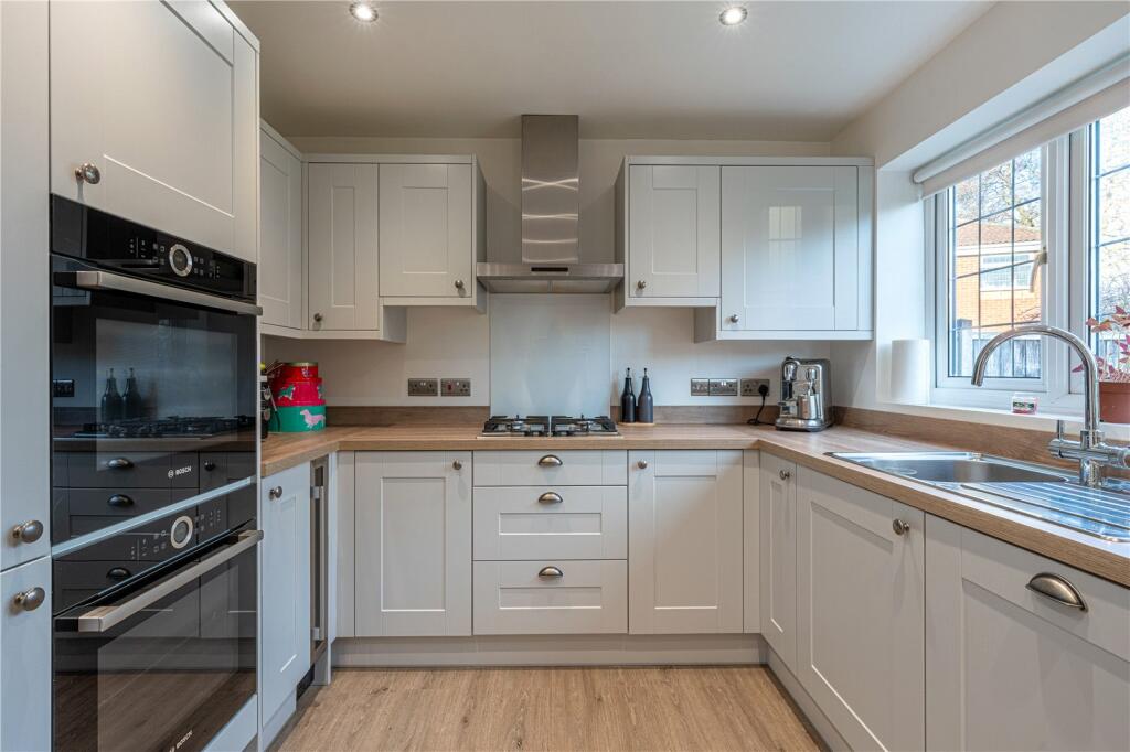 Additional property image - Huntingdon Close, Tamworth, Staffordshire, B78