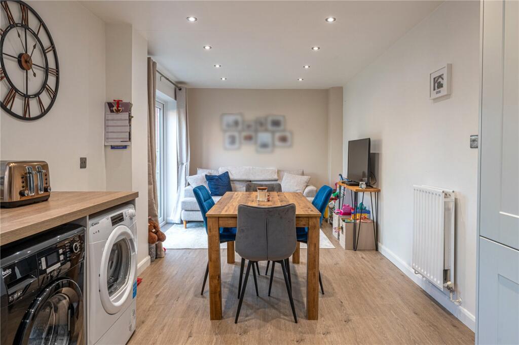 Additional property image - Huntingdon Close, Tamworth, Staffordshire, B78