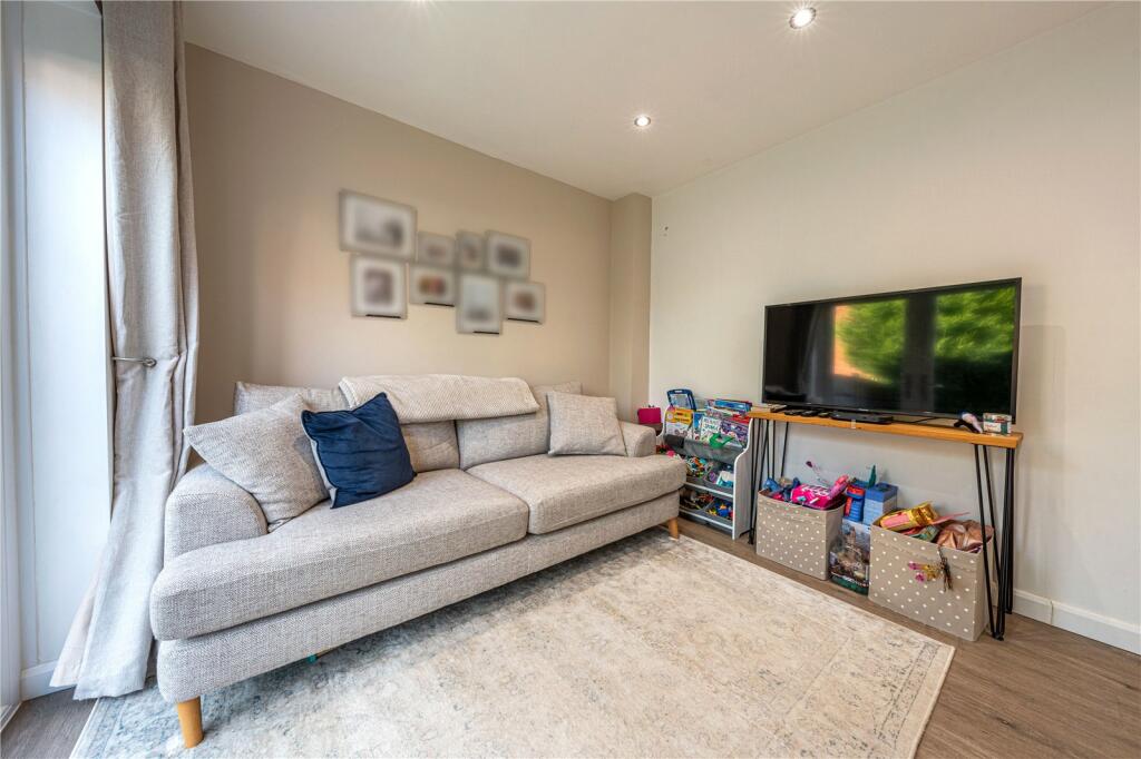 Additional property image - Huntingdon Close, Tamworth, Staffordshire, B78