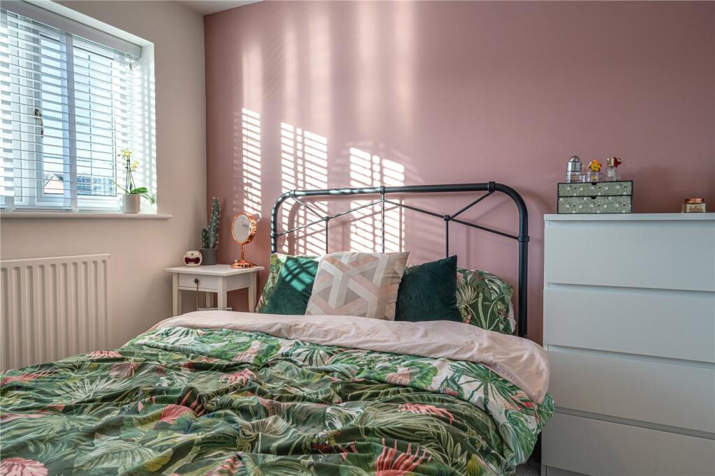 Additional property image - Huntingdon Close, Tamworth, Staffordshire, B78