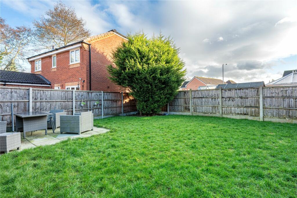Additional property image - Huntingdon Close, Tamworth, Staffordshire, B78
