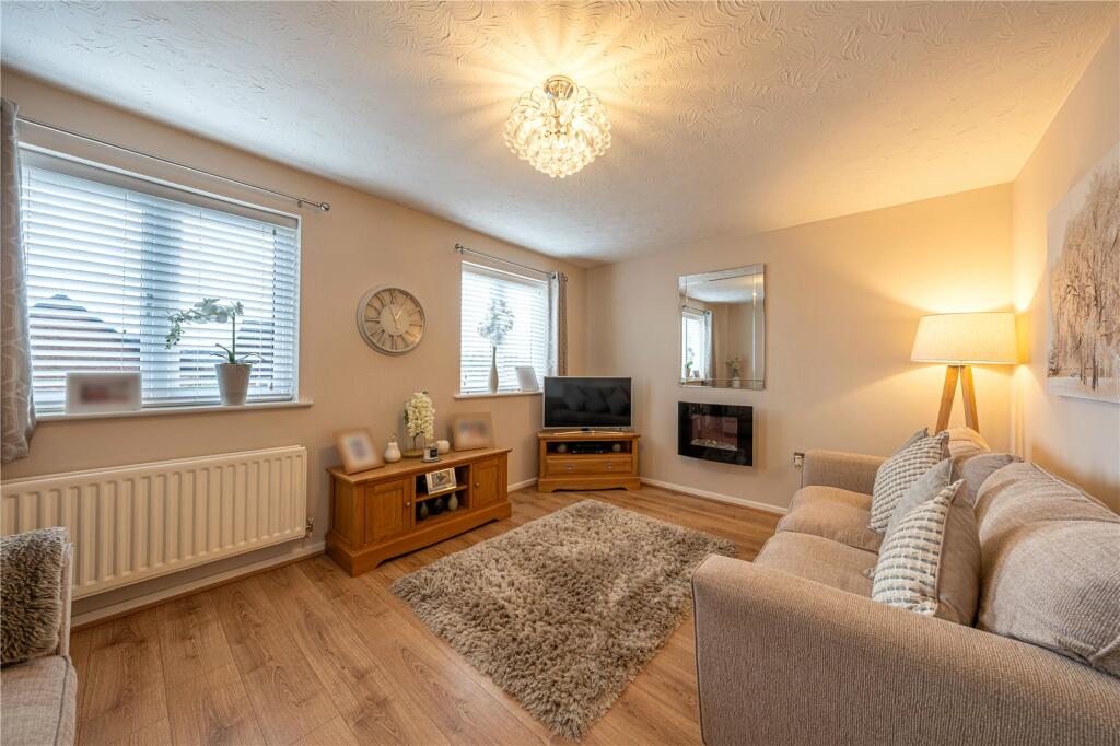 Additional property image - Fox Close, Tamworth, Staffordshire, B77