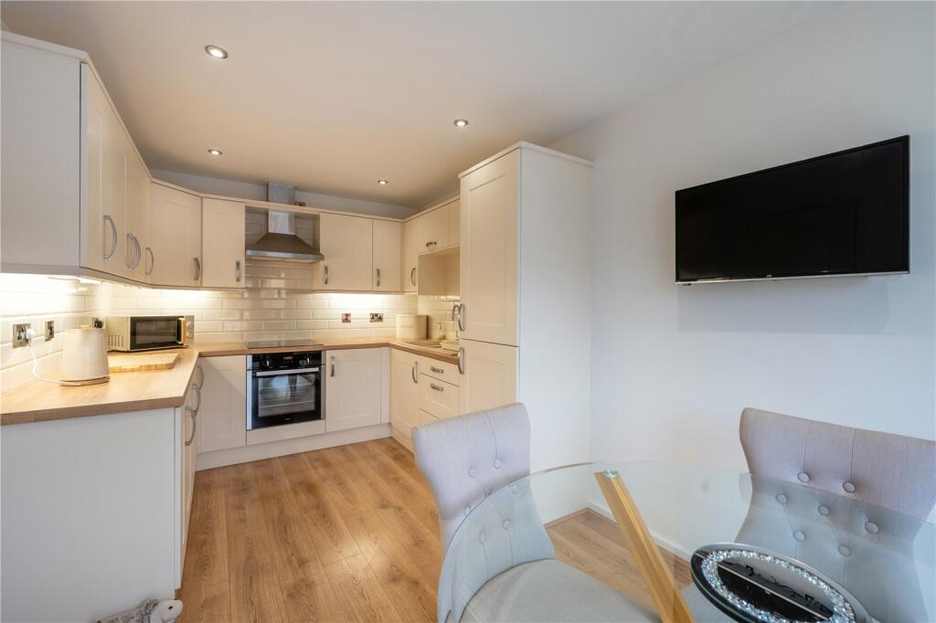 Additional property image - Fox Close, Tamworth, Staffordshire, B77