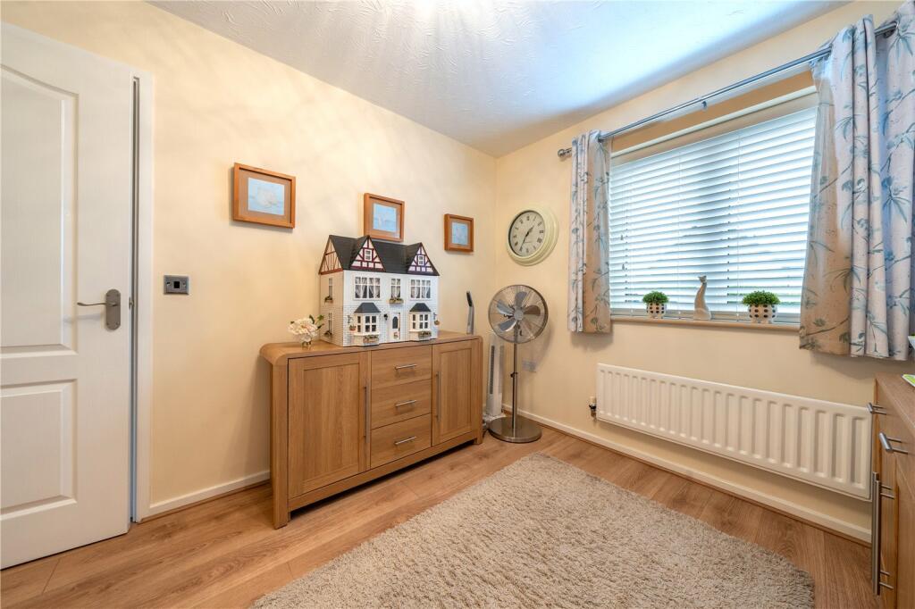 Additional property image - Fox Close, Tamworth, Staffordshire, B77