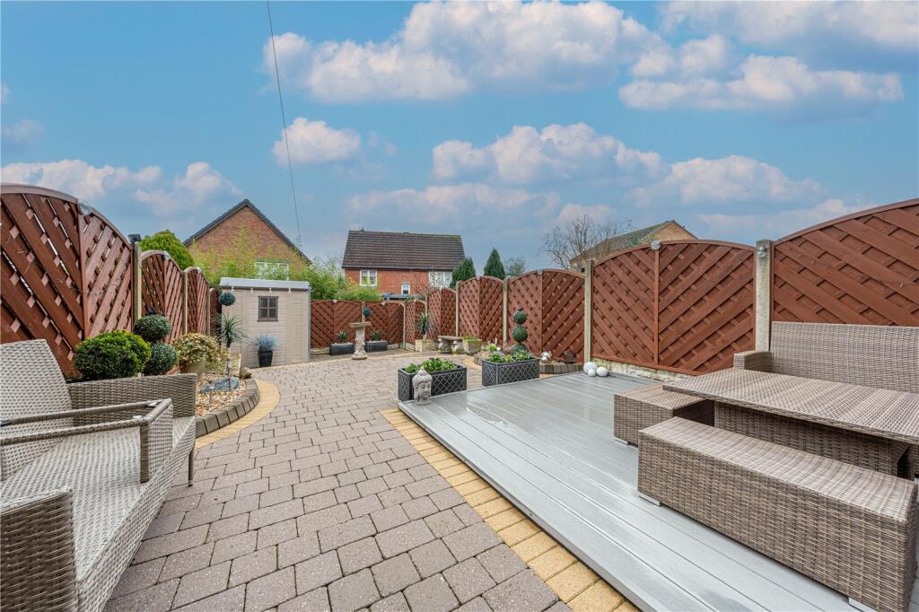 Additional property image - Fox Close, Tamworth, Staffordshire, B77