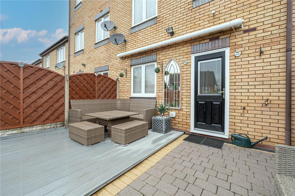 Additional property image - Fox Close, Tamworth, Staffordshire, B77