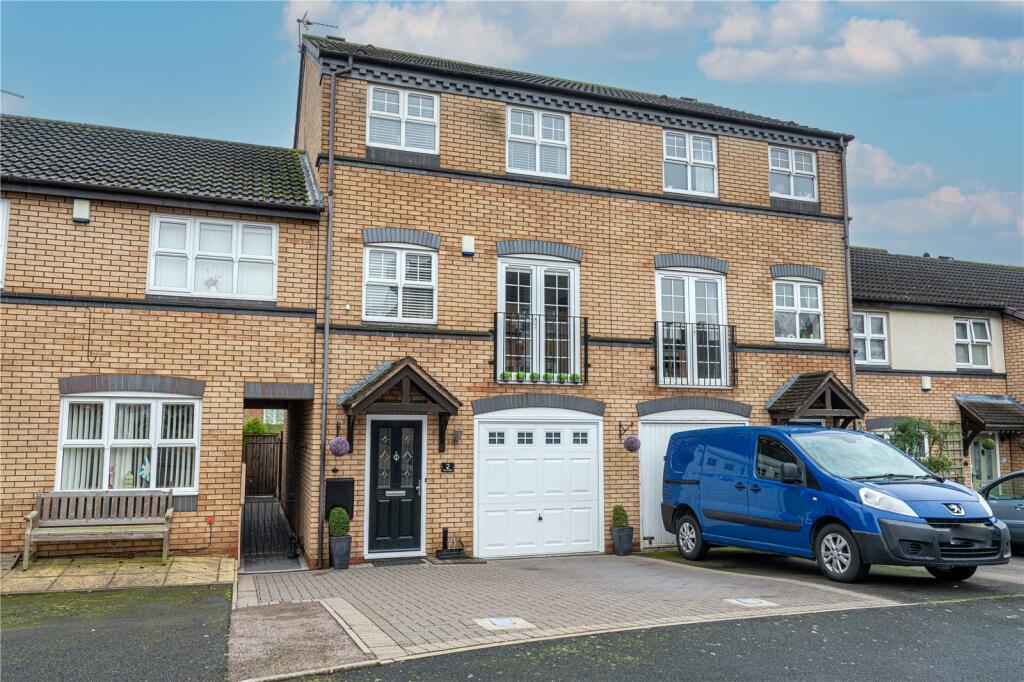 Additional property image - Fox Close, Tamworth, Staffordshire, B77