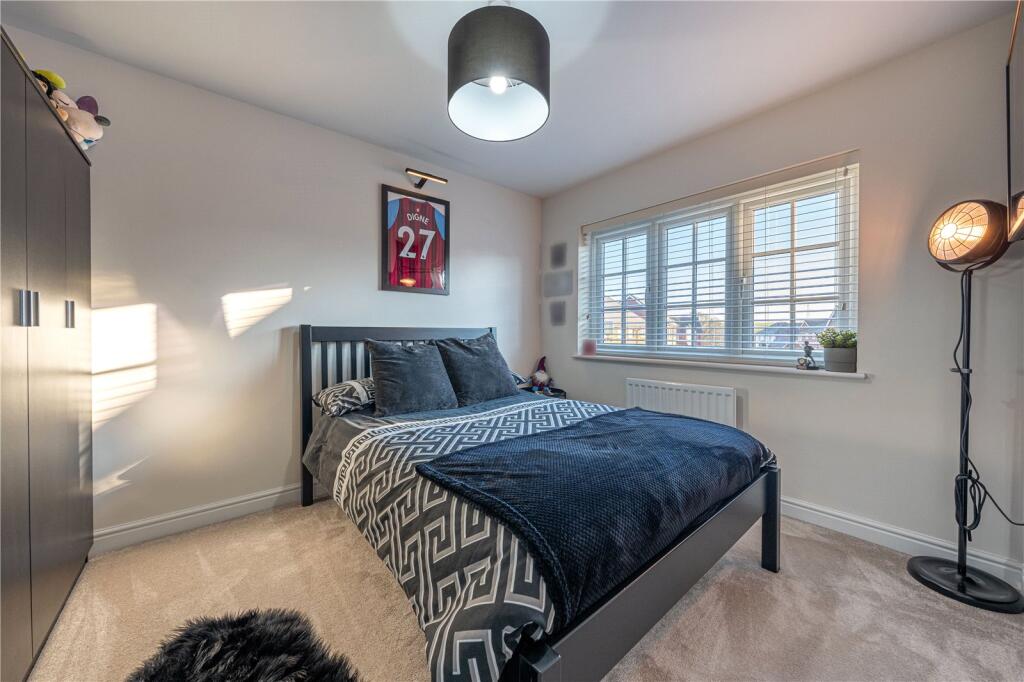 Additional property image - Lapley Avenue, Amington, Tamworth, Staffordshire, B77