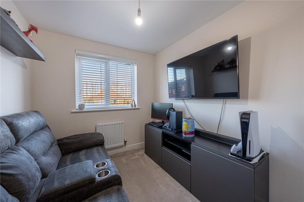 Additional property image - Lapley Avenue, Amington, Tamworth, Staffordshire, B77