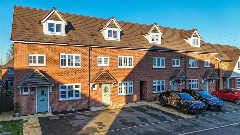 Additional property image - Lapley Avenue, Amington, Tamworth, Staffordshire, B77