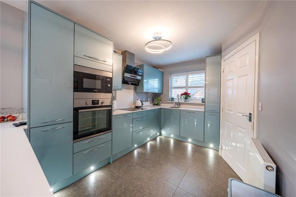 Additional property image - Valley Drive, Wilnecote, Tamworth, Staffordshire, B77