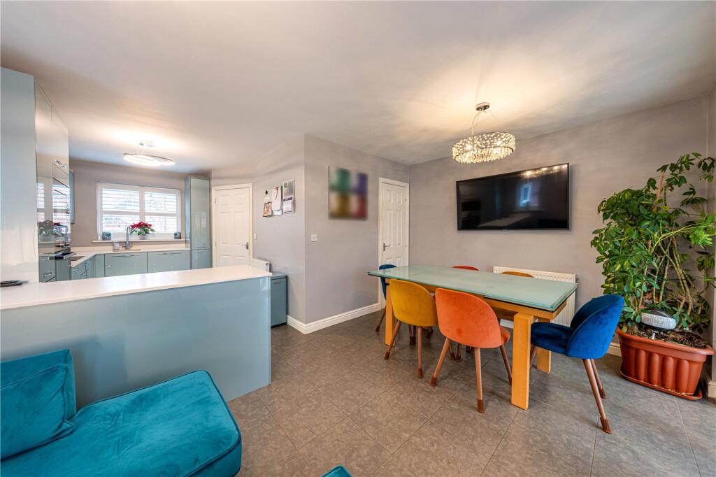 Additional property image - Valley Drive, Wilnecote, Tamworth, Staffordshire, B77
