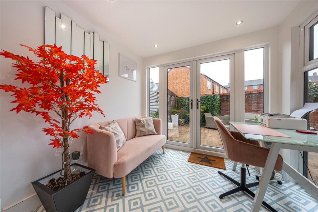 Additional property image - Valley Drive, Wilnecote, Tamworth, Staffordshire, B77