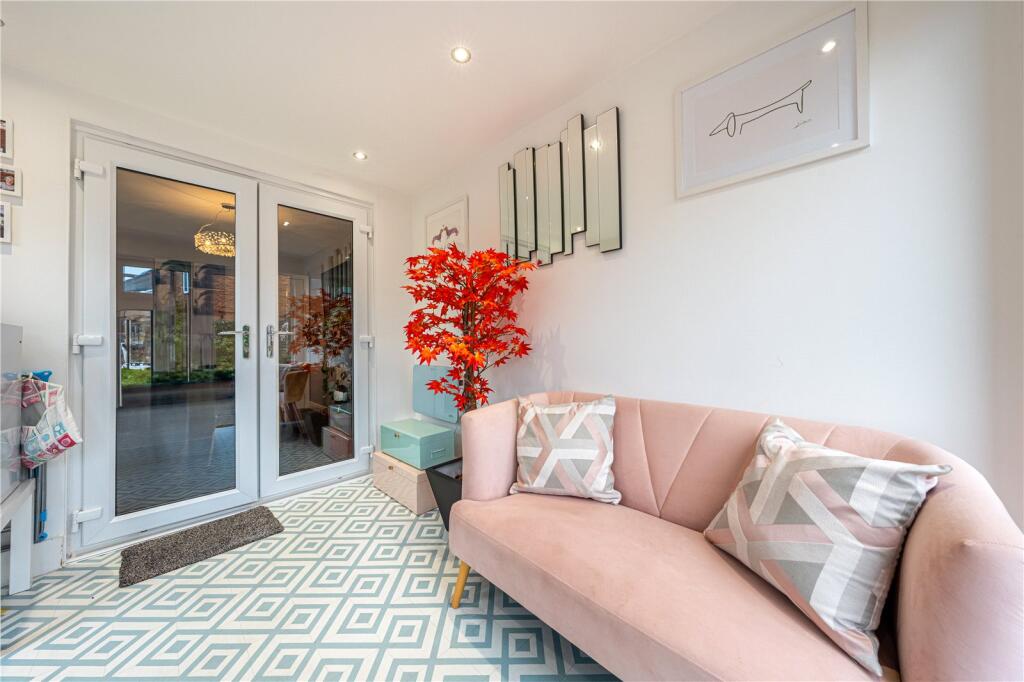 Additional property image - Valley Drive, Wilnecote, Tamworth, Staffordshire, B77