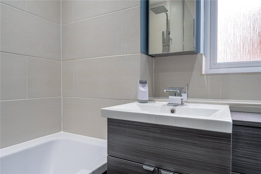 Additional property image - Valley Drive, Wilnecote, Tamworth, Staffordshire, B77