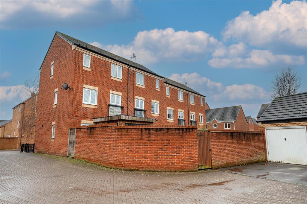 Additional property image - Valley Drive, Wilnecote, Tamworth, Staffordshire, B77
