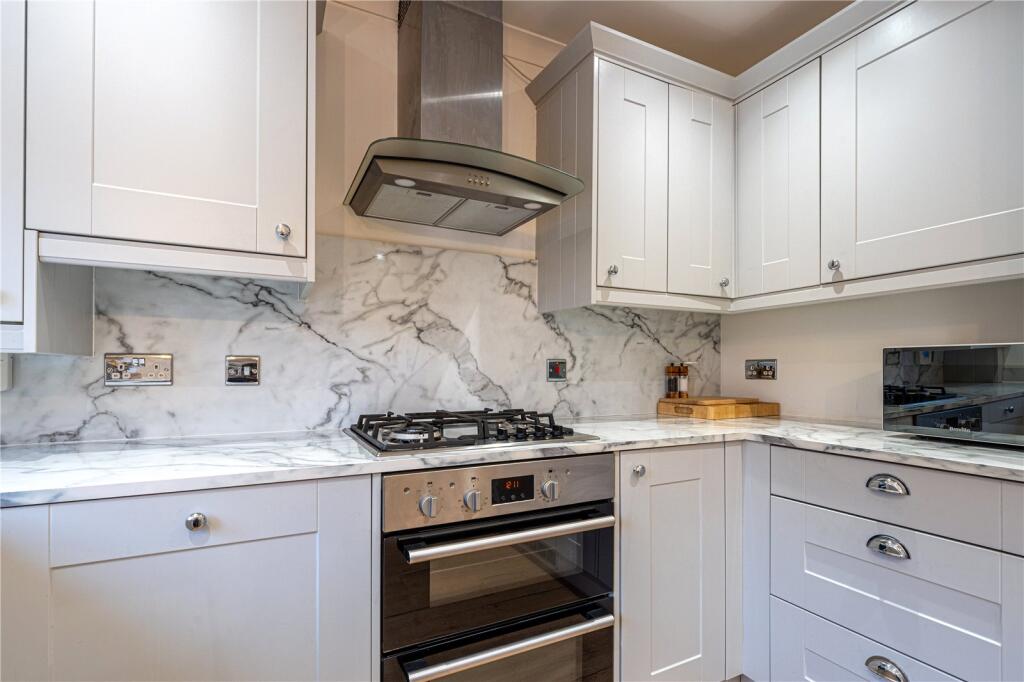 Additional property image - Harwood Drive, Dosthill, Tamworth, Staffordshire, B77