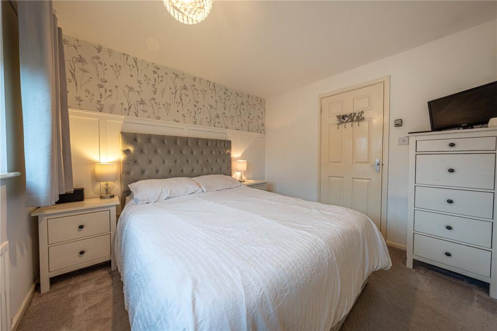 Additional property image - Harwood Drive, Dosthill, Tamworth, Staffordshire, B77