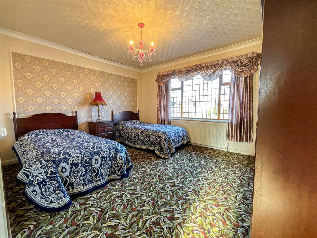 Additional property image - Amington Road, Tamworth, Staffordshire, B77