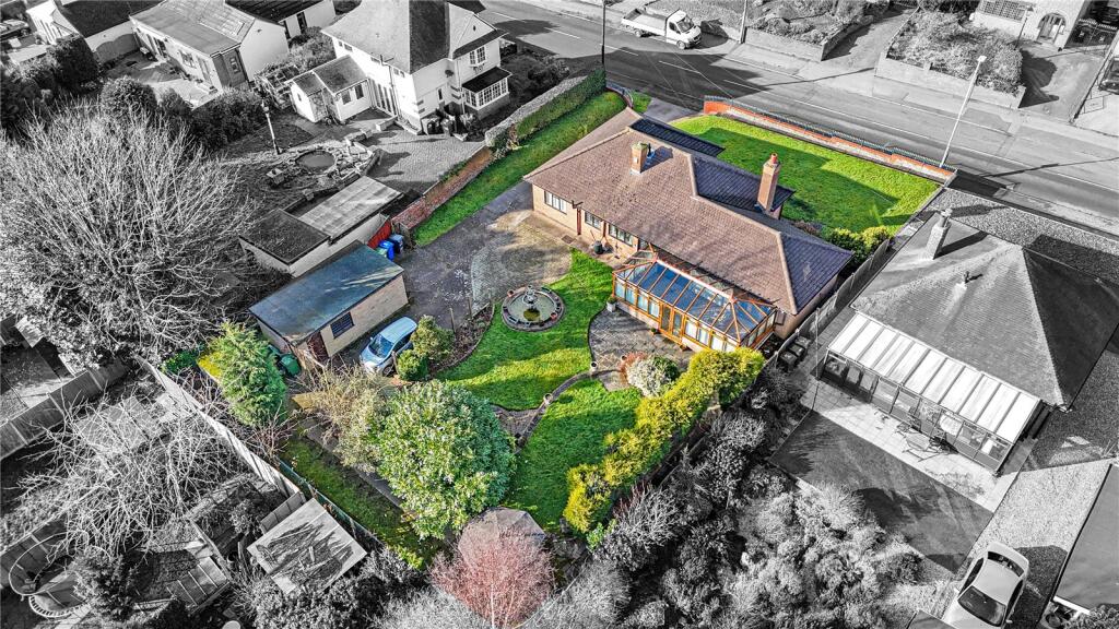 Additional property image - Amington Road, Tamworth, Staffordshire, B77