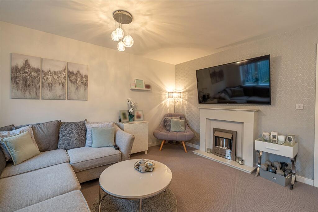 Additional property image - Meadow Way, Tamworth, Staffordshire, B79
