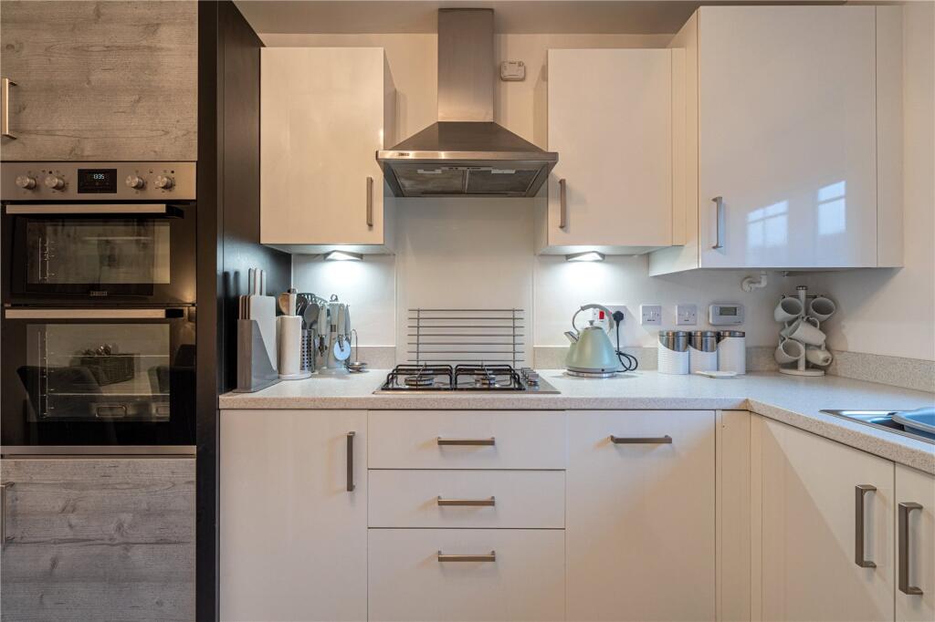 Additional property image - Meadow Way, Tamworth, Staffordshire, B79