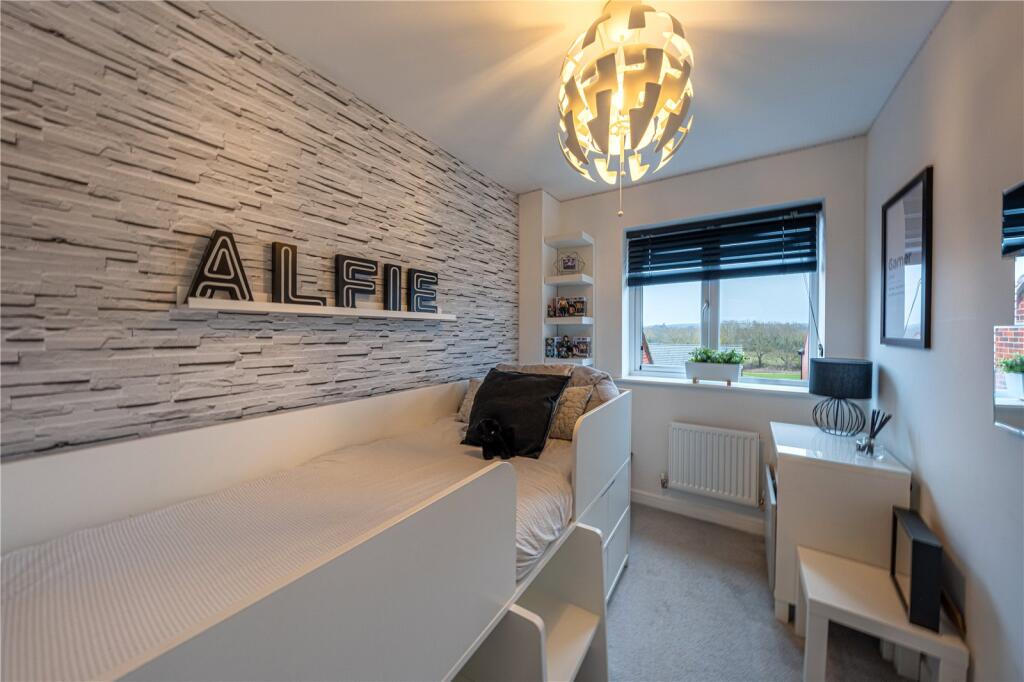 Additional property image - Meadow Way, Tamworth, Staffordshire, B79
