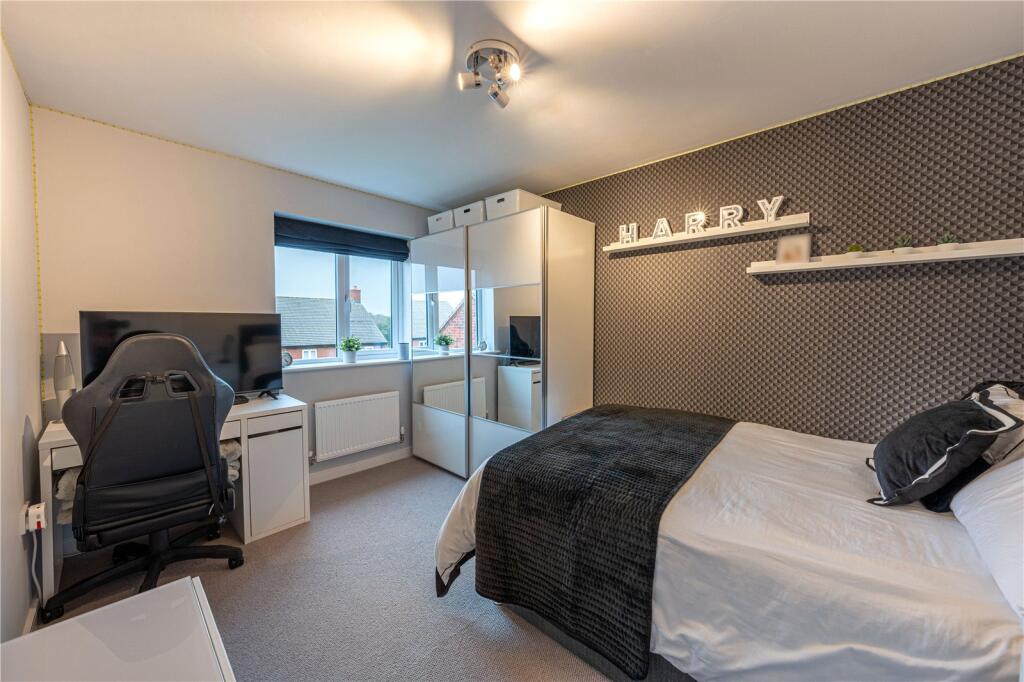 Additional property image - Meadow Way, Tamworth, Staffordshire, B79