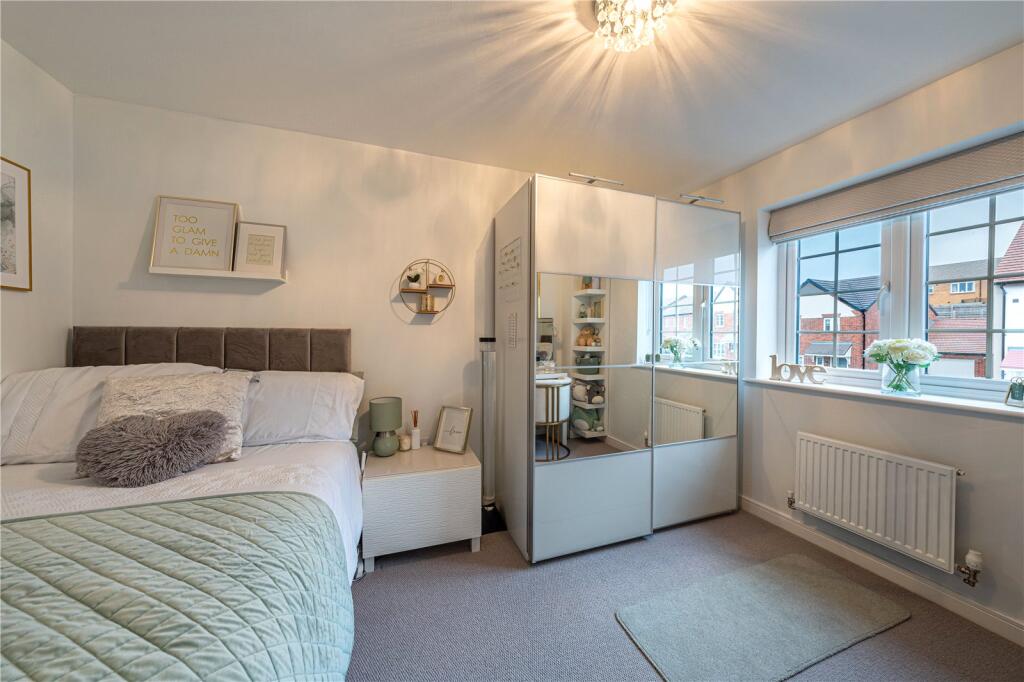 Additional property image - Meadow Way, Tamworth, Staffordshire, B79