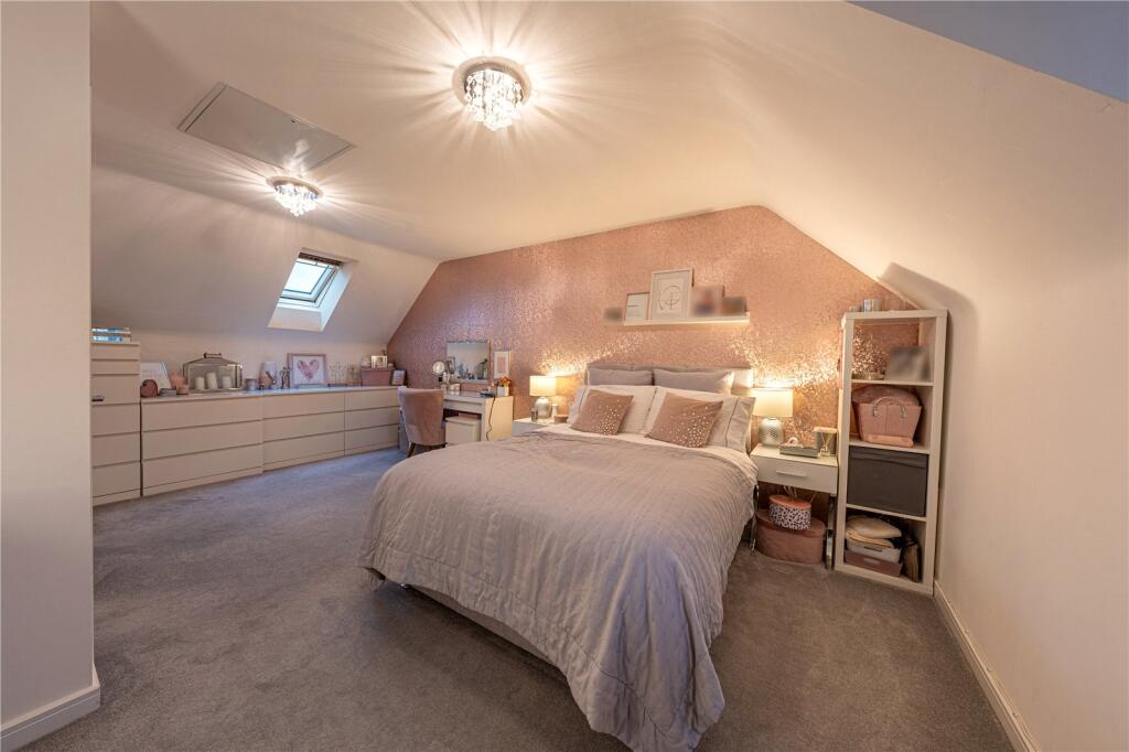 Additional property image - Meadow Way, Tamworth, Staffordshire, B79