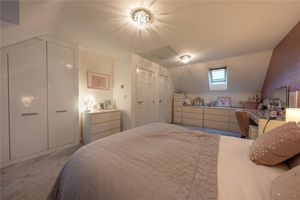Additional property image - Meadow Way, Tamworth, Staffordshire, B79