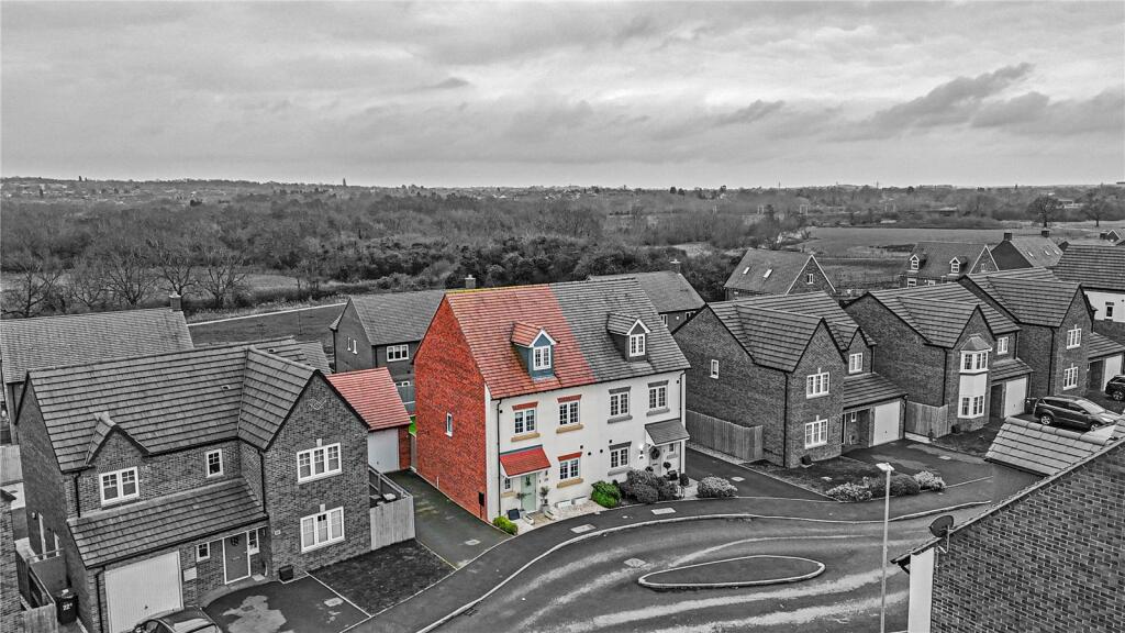 Additional property image - Meadow Way, Tamworth, Staffordshire, B79