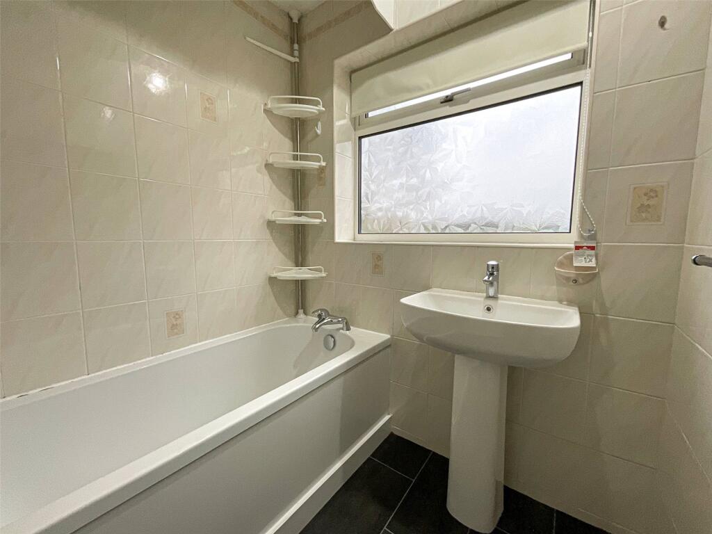 Additional property image - Longlands Drive, Tamworth, Staffordshire, B77