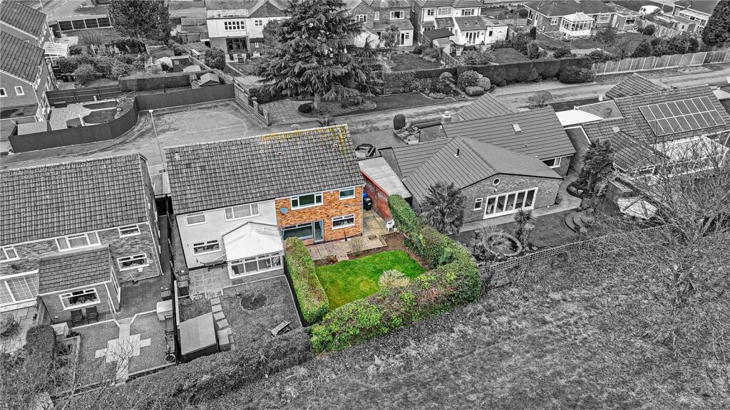 Additional property image - Longlands Drive, Tamworth, Staffordshire, B77