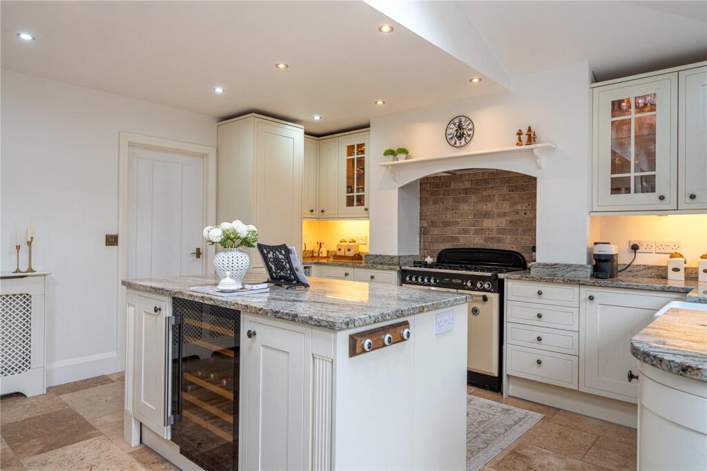 Additional property image - The Green, Bonehill, Tamworth, Staffordshire, B78