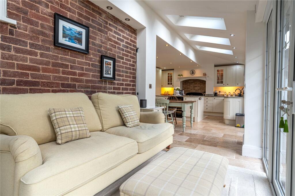 Additional property image - The Green, Bonehill, Tamworth, Staffordshire, B78